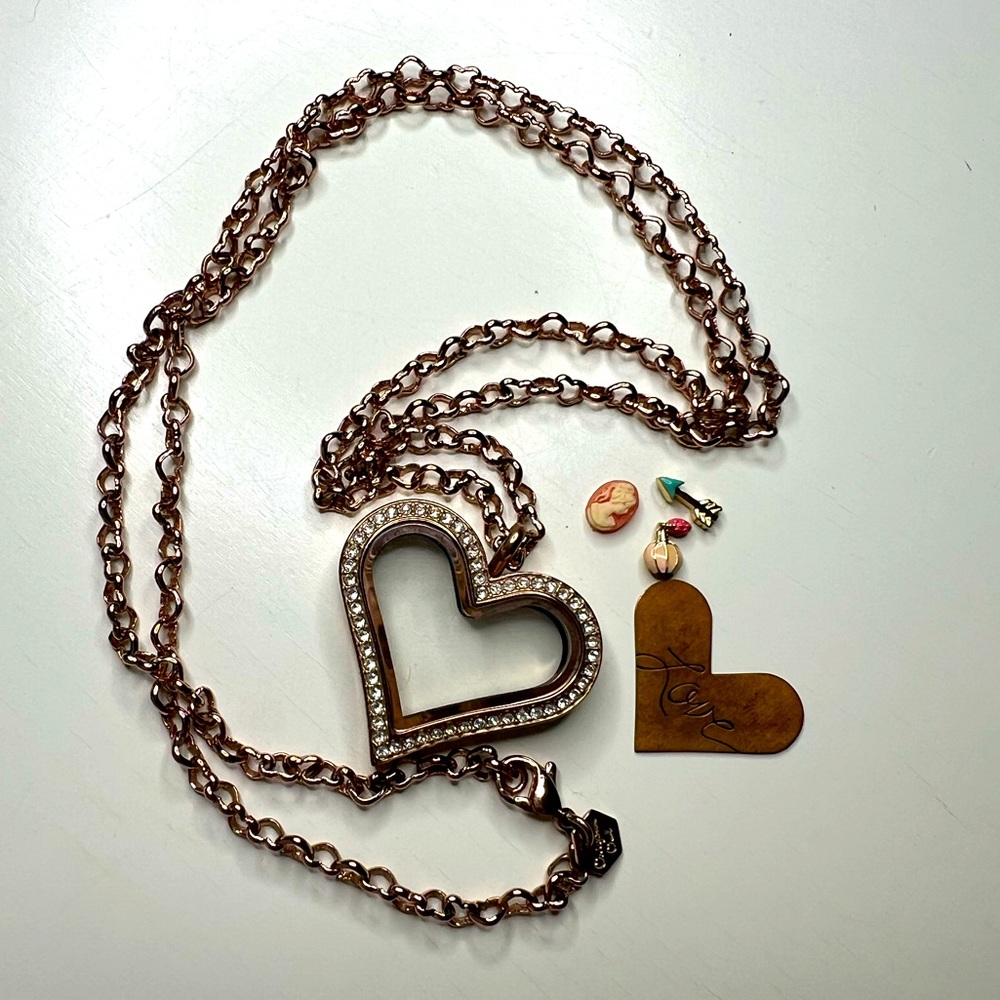 Origami owl rose gold heart locket